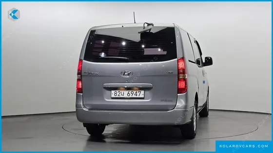 HYUNDAI STAREX 3-SEATER VAN