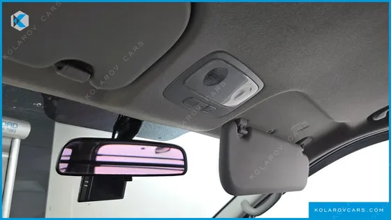 HYUNDAI STAREX 3-SEATER VAN
