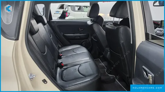 KIA SOUL GASOLINE 1.6 SMART