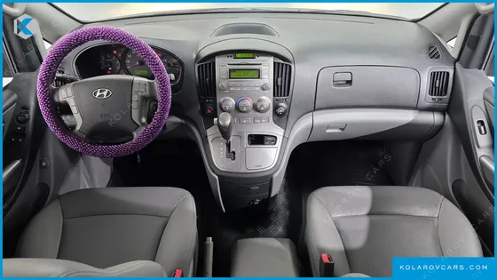 HYUNDAI STAREX 11-SEATER WAGON