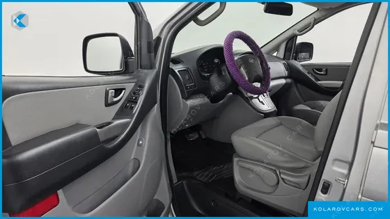 HYUNDAI STAREX 11-SEATER WAGON