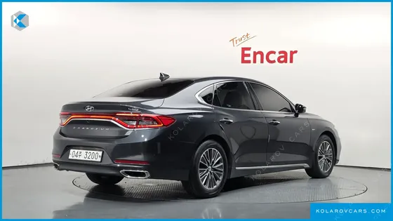 HYUNDAI GRANDEUR PREMIUM