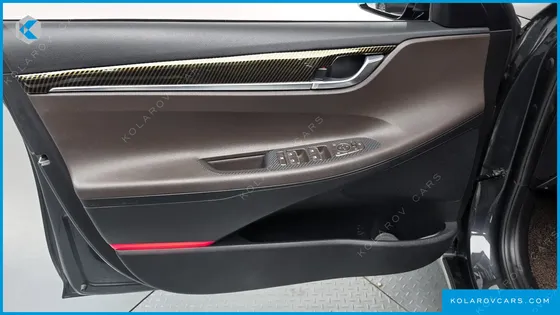 HYUNDAI GRANDEUR PREMIUM