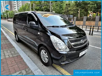 HYUNDAI STAREX 3-SEATER VAN