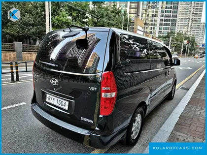 HYUNDAI STAREX 3-SEATER VAN