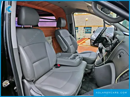 HYUNDAI STAREX 3-SEATER VAN