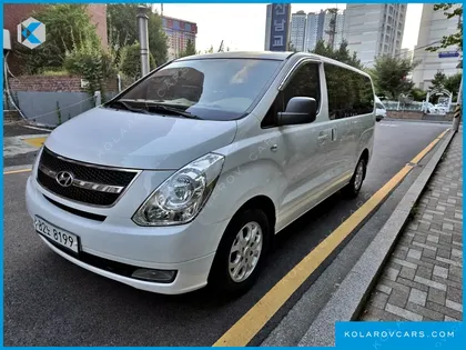 HYUNDAI STAREX 5-SEATER VAN