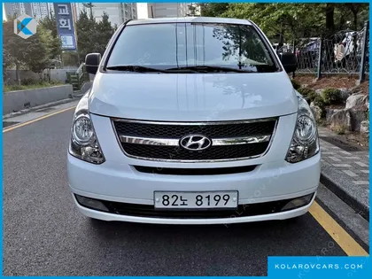 HYUNDAI STAREX 5-SEATER VAN