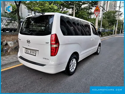 HYUNDAI STAREX 5-SEATER VAN