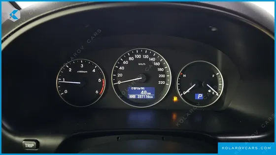 HYUNDAI STAREX 3-SEATER VAN