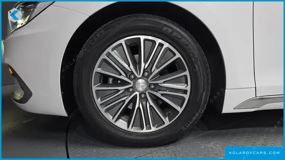 HYUNDAI GRANDEUR EXCLUSIVE