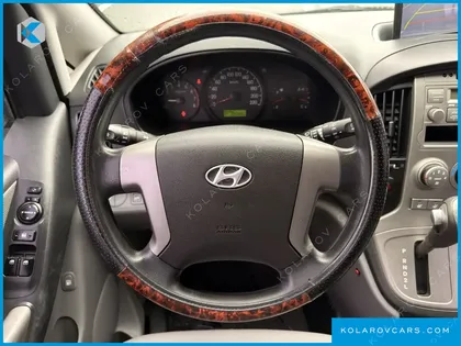 HYUNDAI STAREX 12-SEATER LPI WAGON
