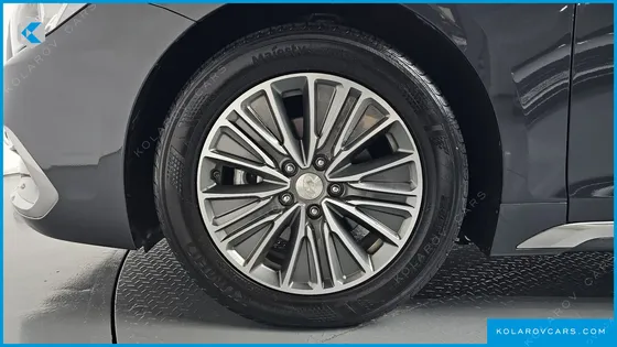 HYUNDAI GRANDEUR EXCLUSIVE