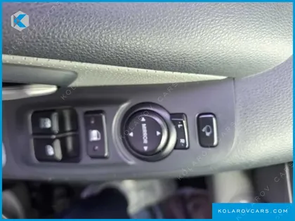 HYUNDAI STAREX 12-SEATER WAGON