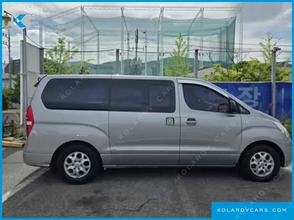 HYUNDAI STAREX 12-SEATER WAGON
