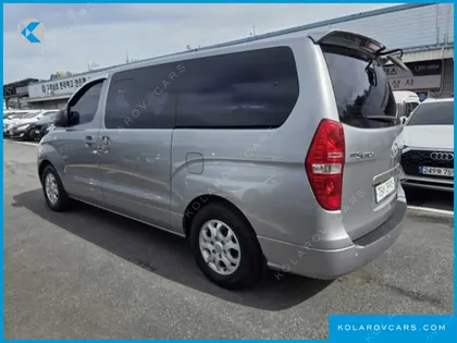 HYUNDAI STAREX 12-SEATER WAGON