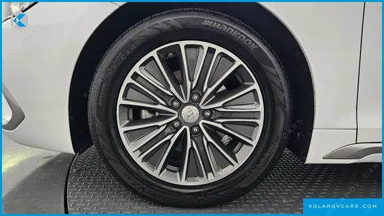 HYUNDAI GRANDEUR EXCLUSIVE