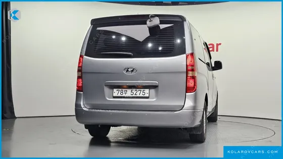 HYUNDAI STAREX 11-SEATER WAGON