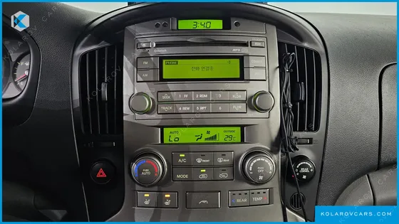 HYUNDAI STAREX 11-SEATER WAGON