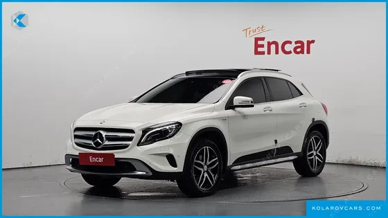 MERCEDES GLA-CLASS GLA200D 4MATIC ACTIVITY EDITION