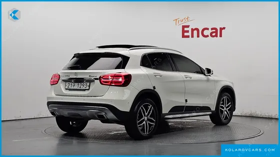 MERCEDES GLA-CLASS GLA200D 4MATIC ACTIVITY EDITION