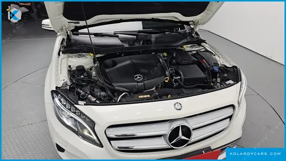 MERCEDES GLA-CLASS GLA200D 4MATIC ACTIVITY EDITION