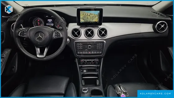 MERCEDES GLA-CLASS GLA200D 4MATIC ACTIVITY EDITION