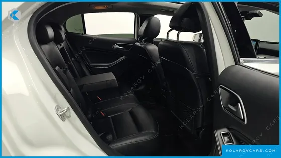 MERCEDES GLA-CLASS GLA200D 4MATIC ACTIVITY EDITION