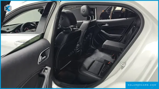 MERCEDES GLA-CLASS GLA200D 4MATIC ACTIVITY EDITION
