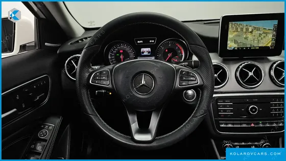 MERCEDES GLA-CLASS GLA200D 4MATIC ACTIVITY EDITION