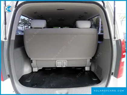 HYUNDAI STAREX 4WD 11-SEATER WAGON