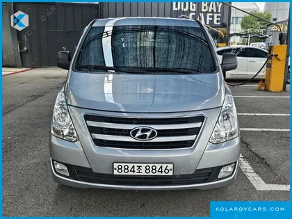 HYUNDAI STAREX 3-SEATER VAN