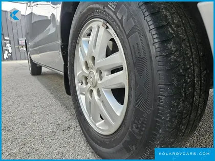 HYUNDAI STAREX 3-SEATER VAN