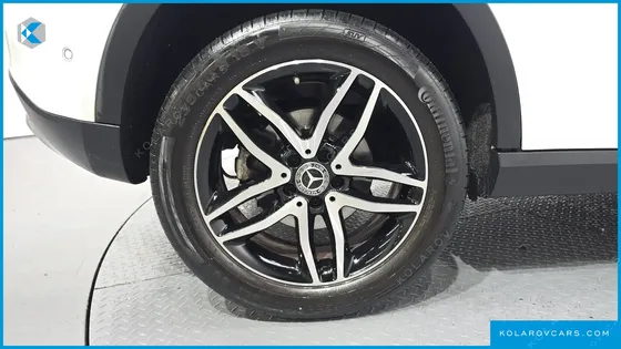 MERCEDES GLA-CLASS GLA220 PREMIUM