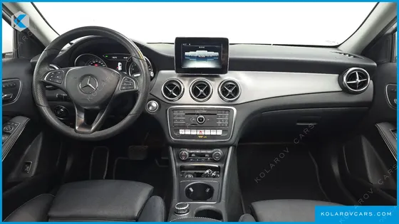 MERCEDES GLA-CLASS GLA220 PREMIUM
