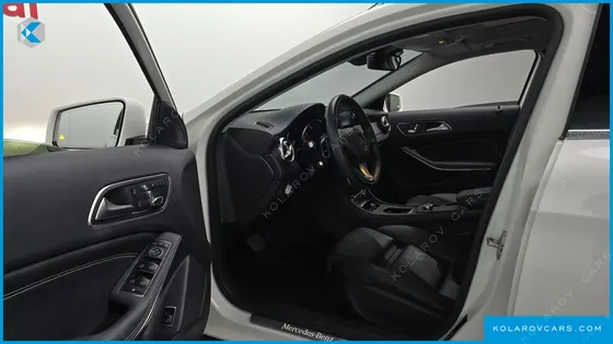 MERCEDES GLA-CLASS GLA220 PREMIUM