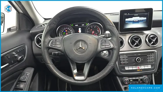 MERCEDES GLA-CLASS GLA220 PREMIUM