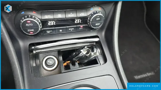MERCEDES GLA-CLASS GLA220 PREMIUM