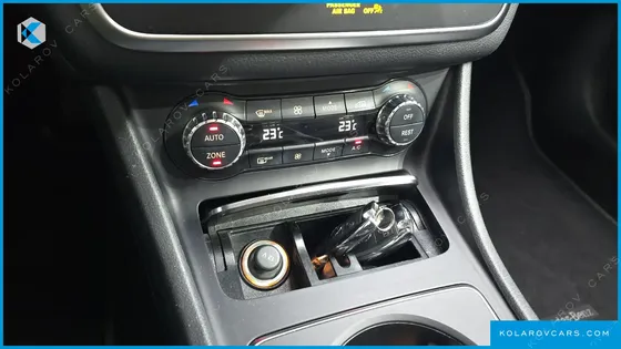 MERCEDES GLA-CLASS GLA220 PREMIUM