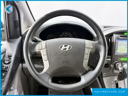 HYUNDAI STAREX 11-SEATER WAGON