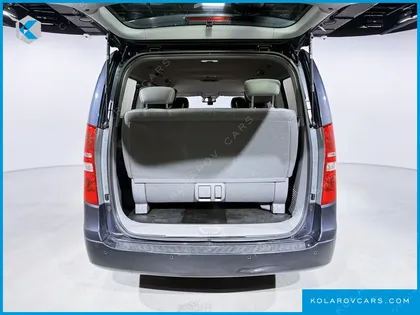 HYUNDAI STAREX 11-SEATER WAGON