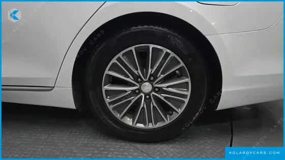 HYUNDAI GRANDEUR EXCLUSIVE