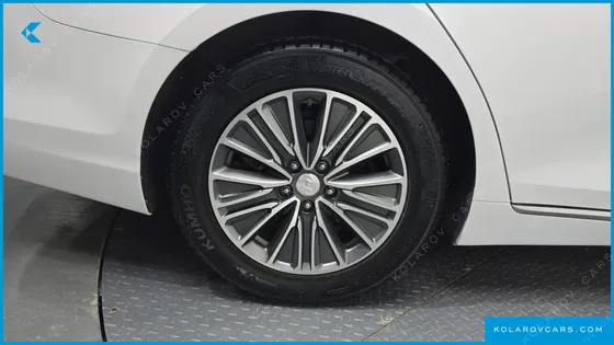 HYUNDAI GRANDEUR EXCLUSIVE