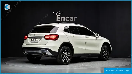 MERCEDES GLA-CLASS GLA220 PREMIUM