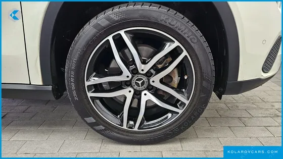 MERCEDES GLA-CLASS GLA220 PREMIUM