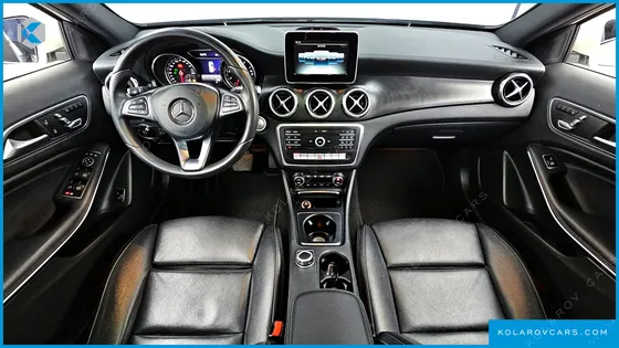 MERCEDES GLA-CLASS GLA220 PREMIUM