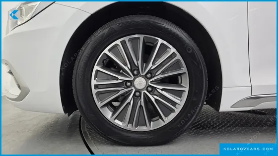 HYUNDAI GRANDEUR EXCLUSIVE