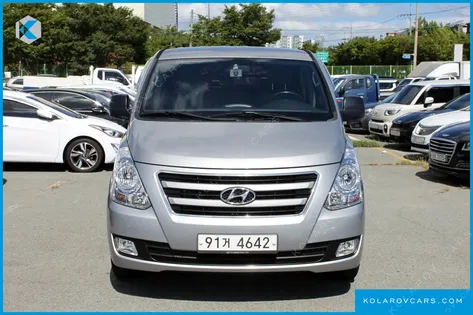 HYUNDAI STAREX 5-SEATER VAN
