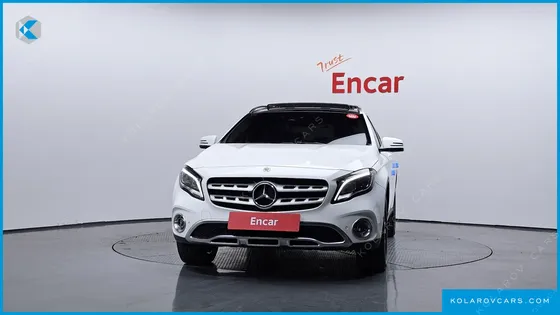 MERCEDES GLA-CLASS GLA220 PREMIUM