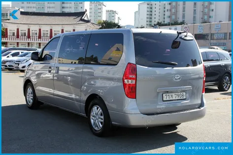 HYUNDAI STAREX 12-SEATER WAGON